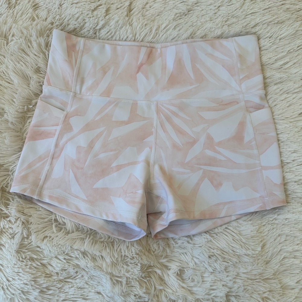 Athleta High-Rise Athletic Shorts in Pale Pink & Cream Marble - Picture 3 of 12